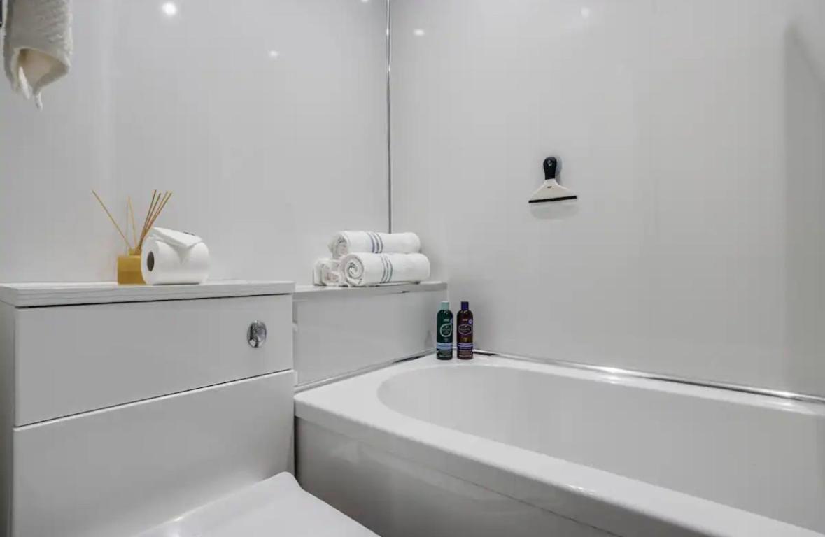 Edinburgh Castle Apartment ภายนอก รูปภาพ