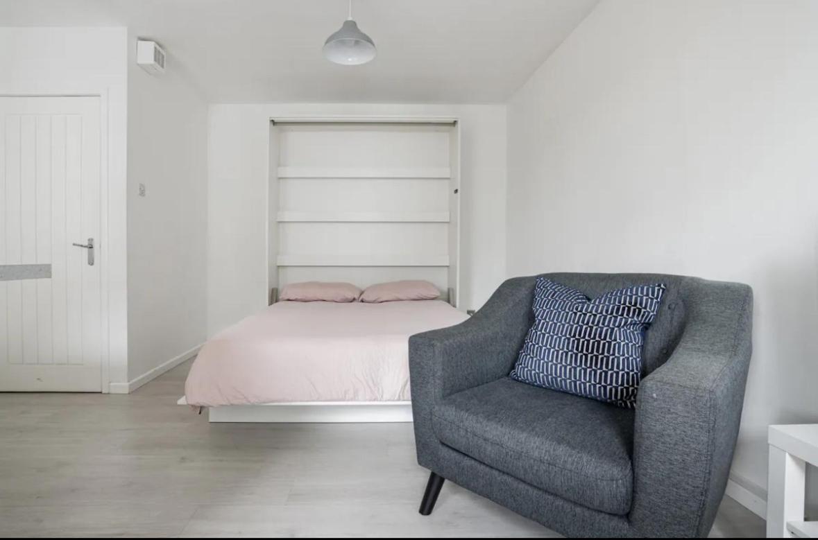 Edinburgh Castle Apartment ภายนอก รูปภาพ
